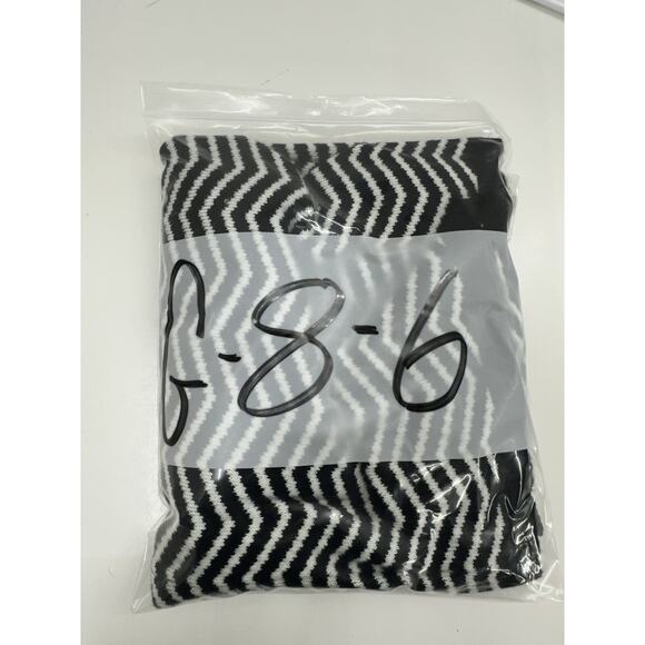 Studio One Womens Dress Size Medium Black Chevron Knit - Picture 12 of 12